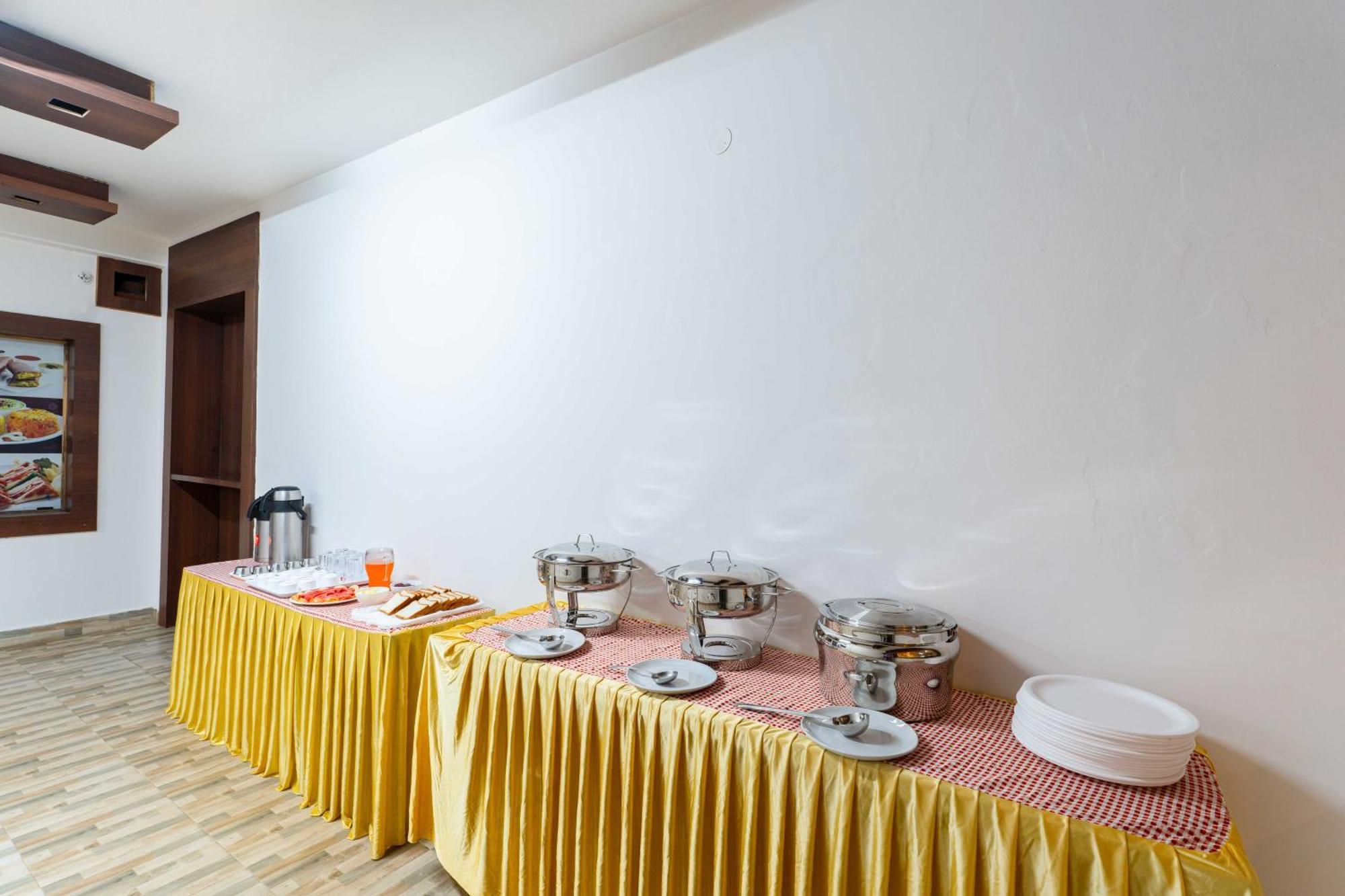 Hotel Treebo Regalia Comforts, 15 Mins From Abbey Waterfall Madikeri Esterno foto