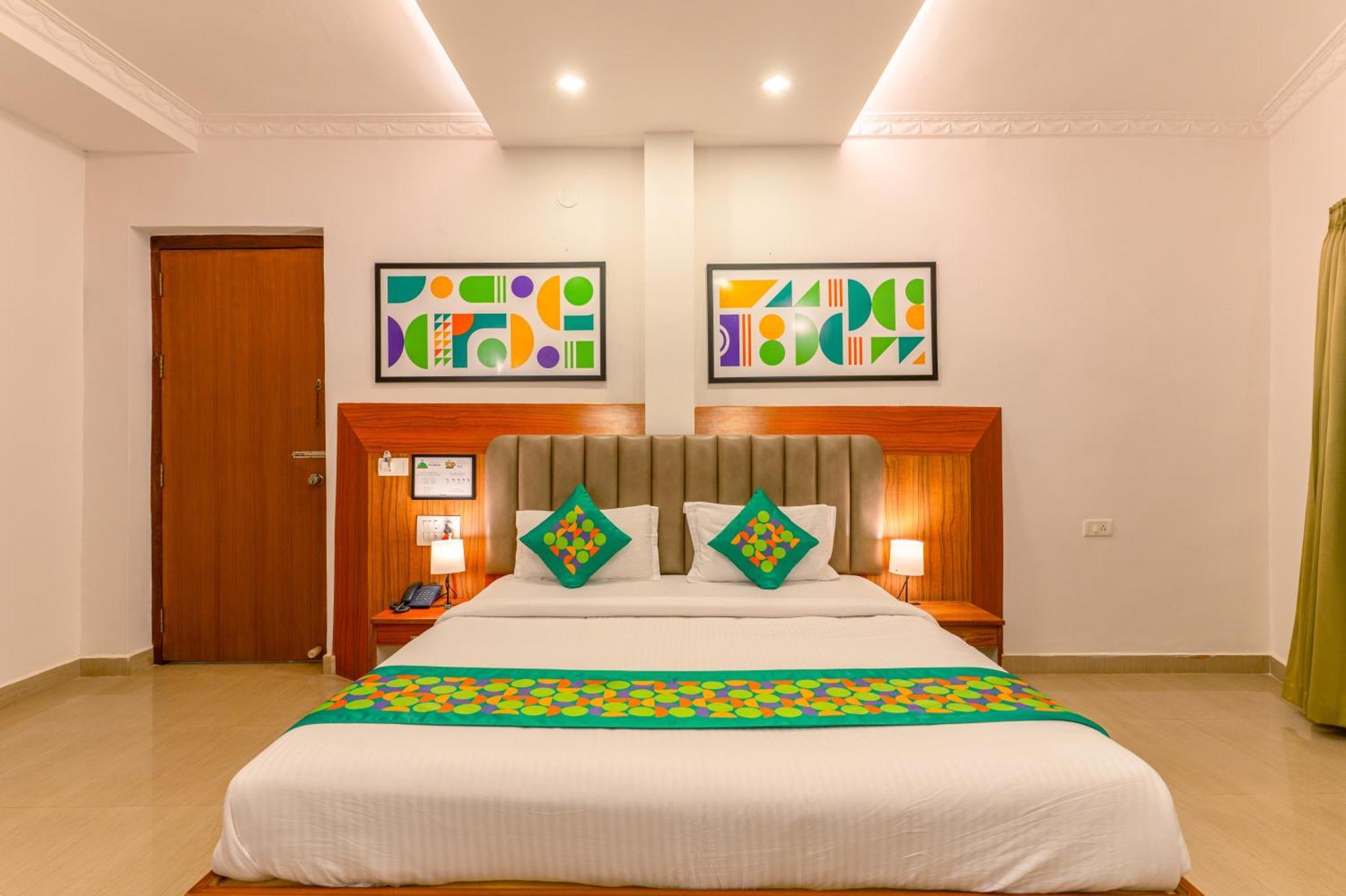 Hotel Treebo Regalia Comforts, 15 Mins From Abbey Waterfall Madikeri Esterno foto